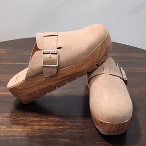 Kork-Ease Frankie Platform Wedge Clog Mule – Size 7M – Natural Beige